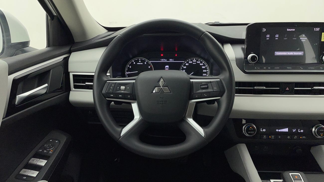 Mitsubishi Outlander MIDLINE 2.5 | Zero Down Payment | Home Test Drive