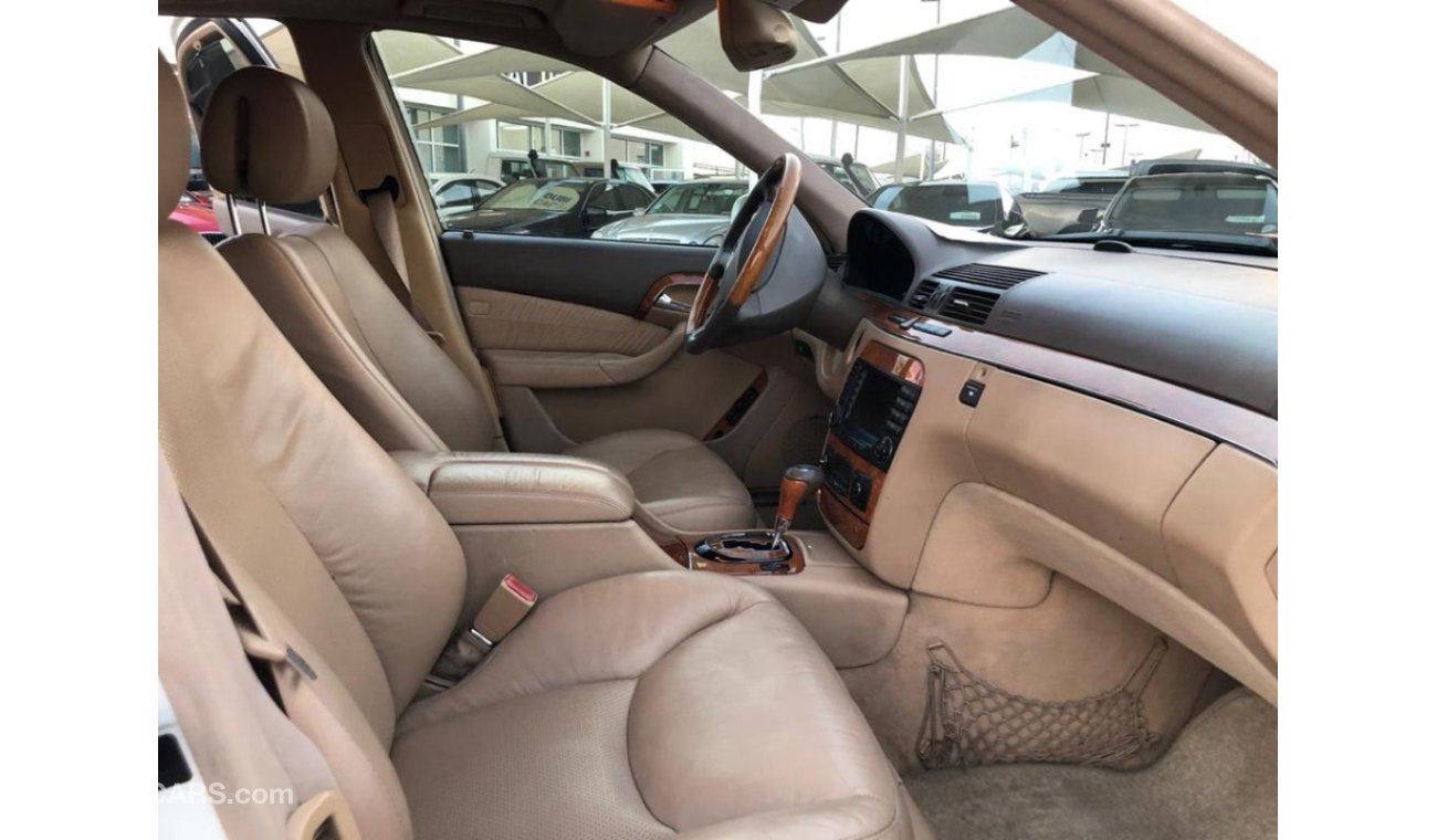 مرسيدس بنز S 350 موديل 2005 خليجي لارج فل مواصفات طاولا ت وستاير خلفيه وكاميرا خلفيه وتحكم كهربي كامل ونظام صوت ممتاز