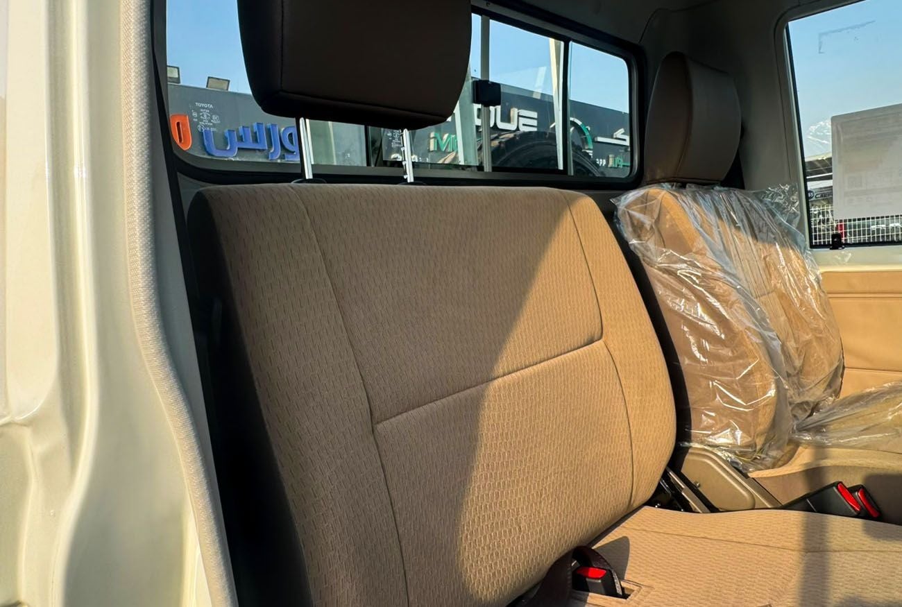 Toyota Land Cruiser 70 LC79 SC