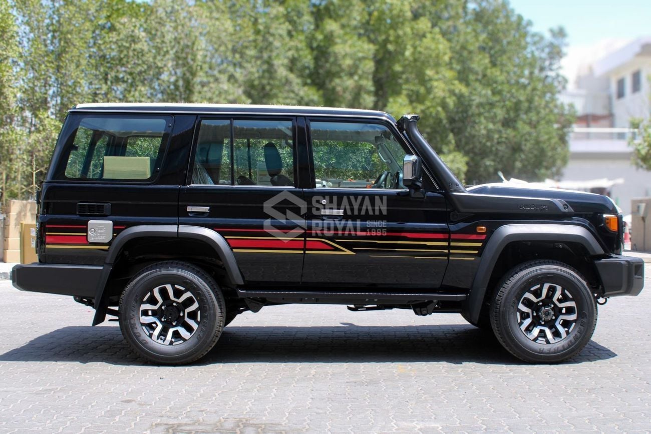 تويوتا لاند كروزر 70 LC76 LX LHDLC76 2.8L T-DSL LX-Z 4WD AT WITH AIR COMPRESSOR 2025MY