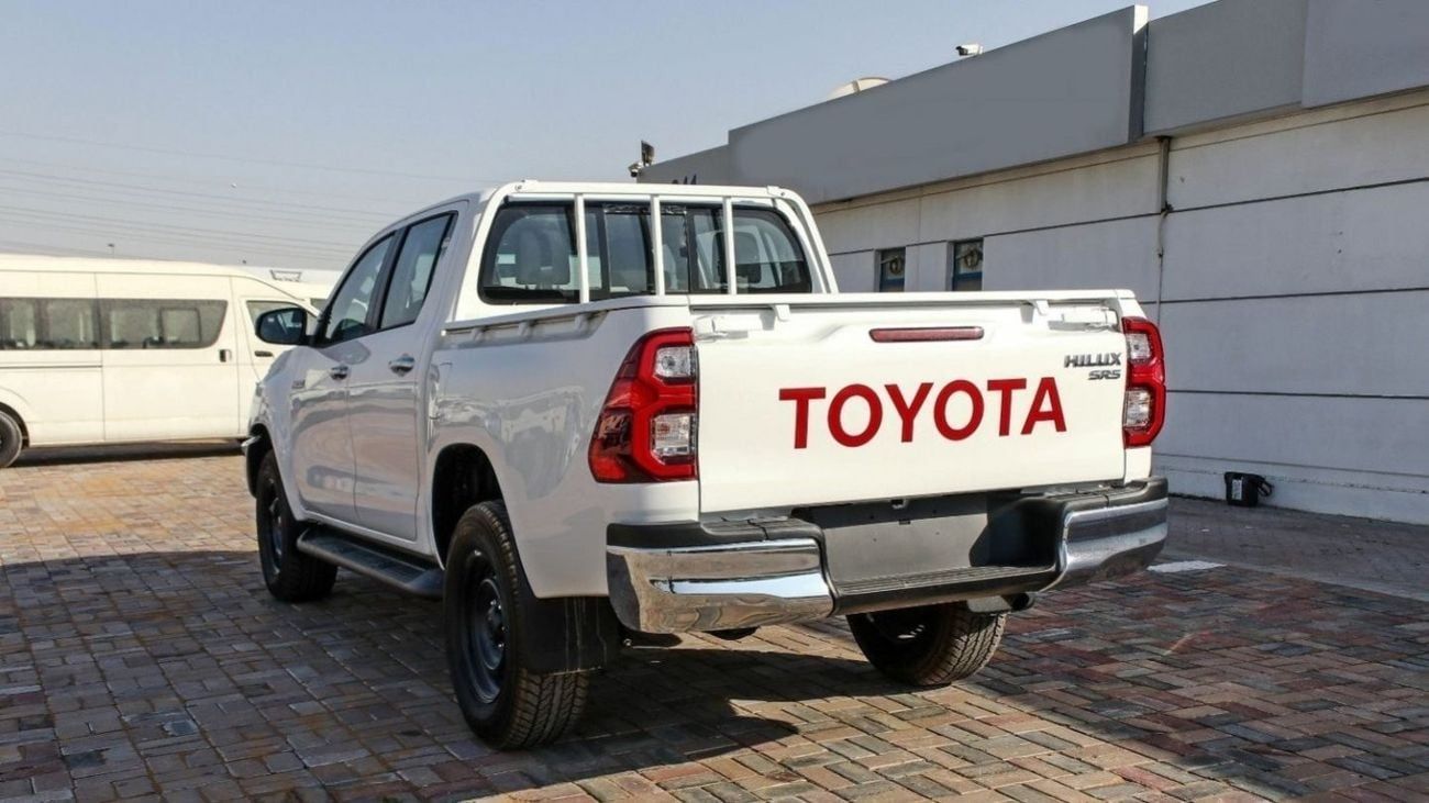 Toyota Hilux DLX 2.4L HIGH SPECS TURBO DC M T