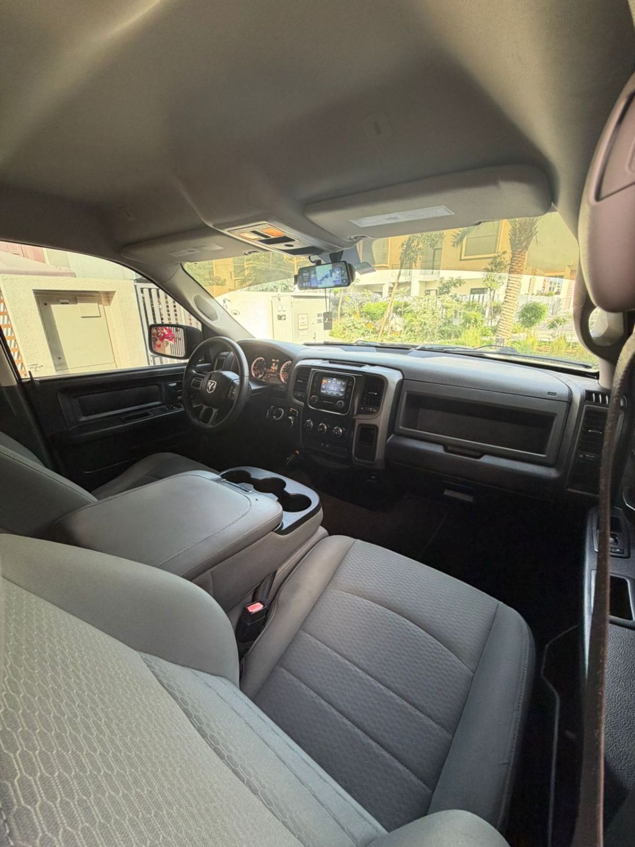 دودج رام فان V8