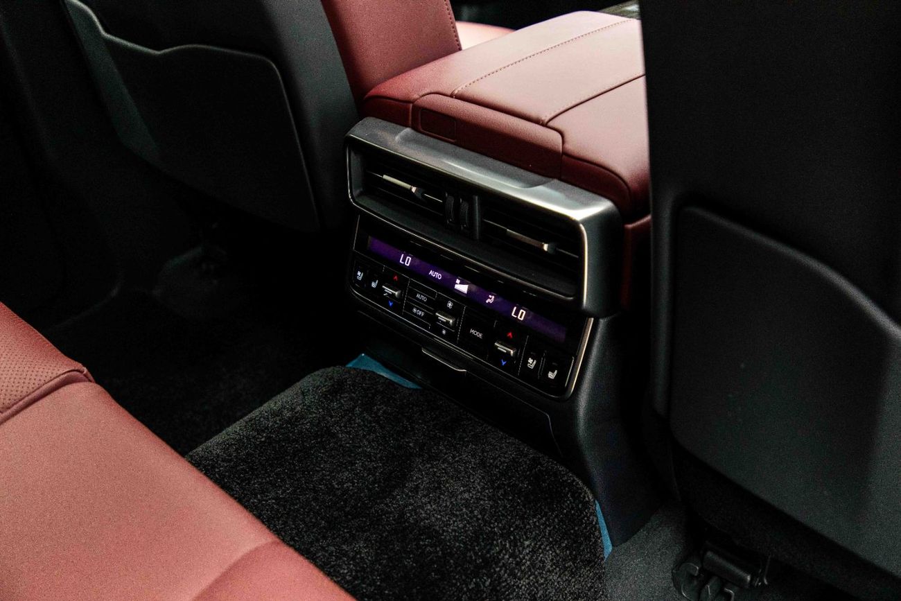 Lexus LX 700h 3.5L - Sonic Quartz Inside Crimson | Export Only