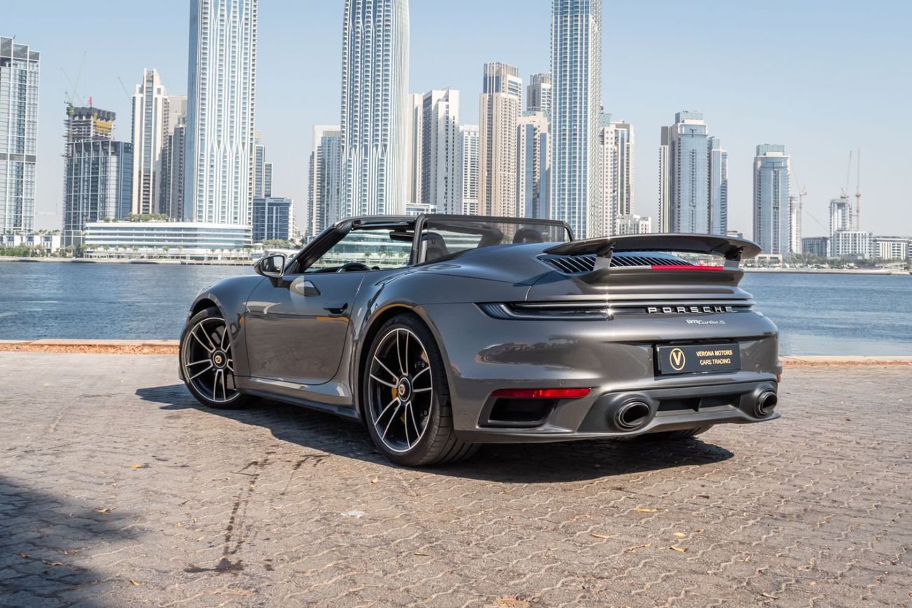 بورش 911 Turbo S 3.8L (640 HP) Convertible