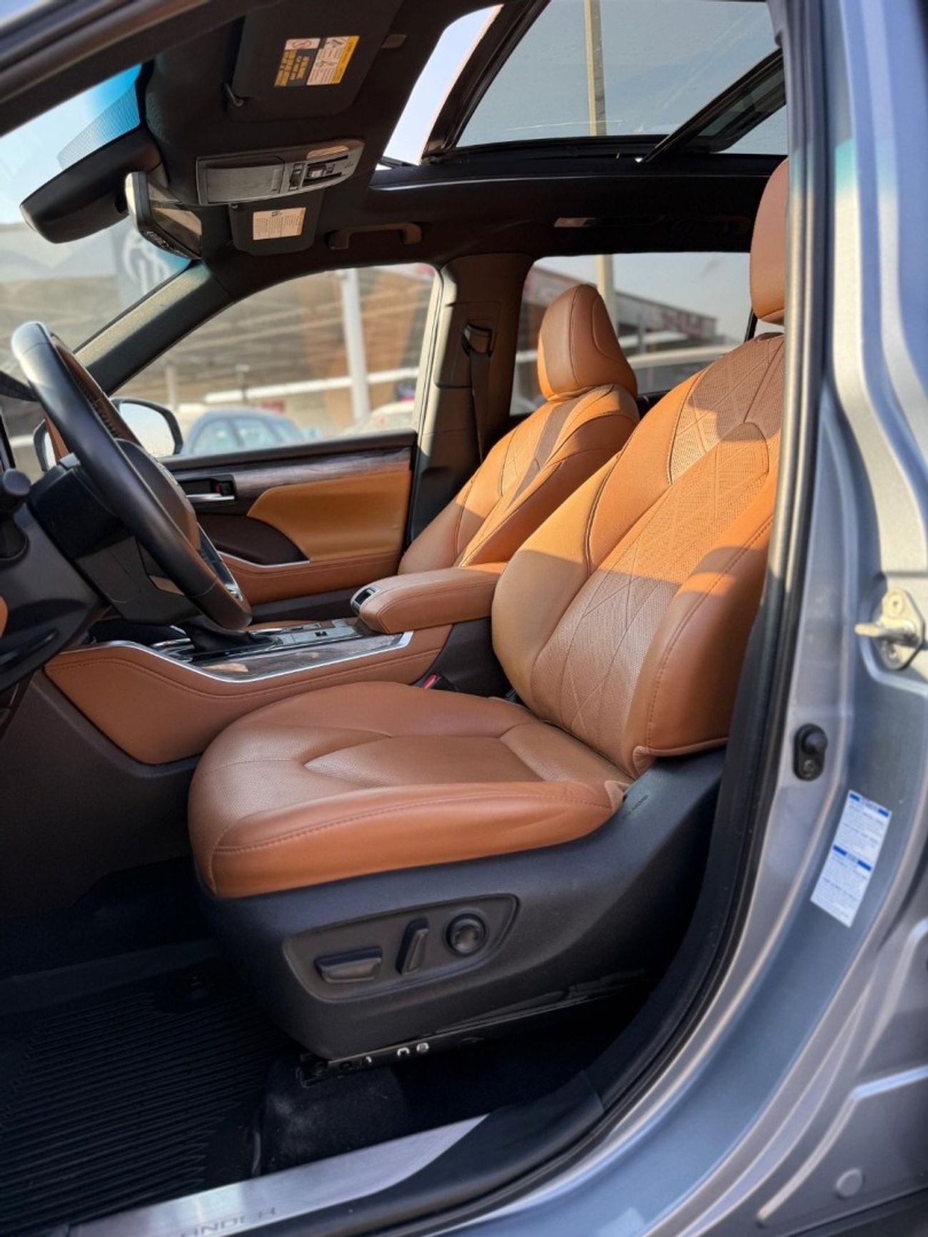 Toyota Highlander Limited 2.5L FWD Hybrid Limited 2.5L Panoramic,360 camera