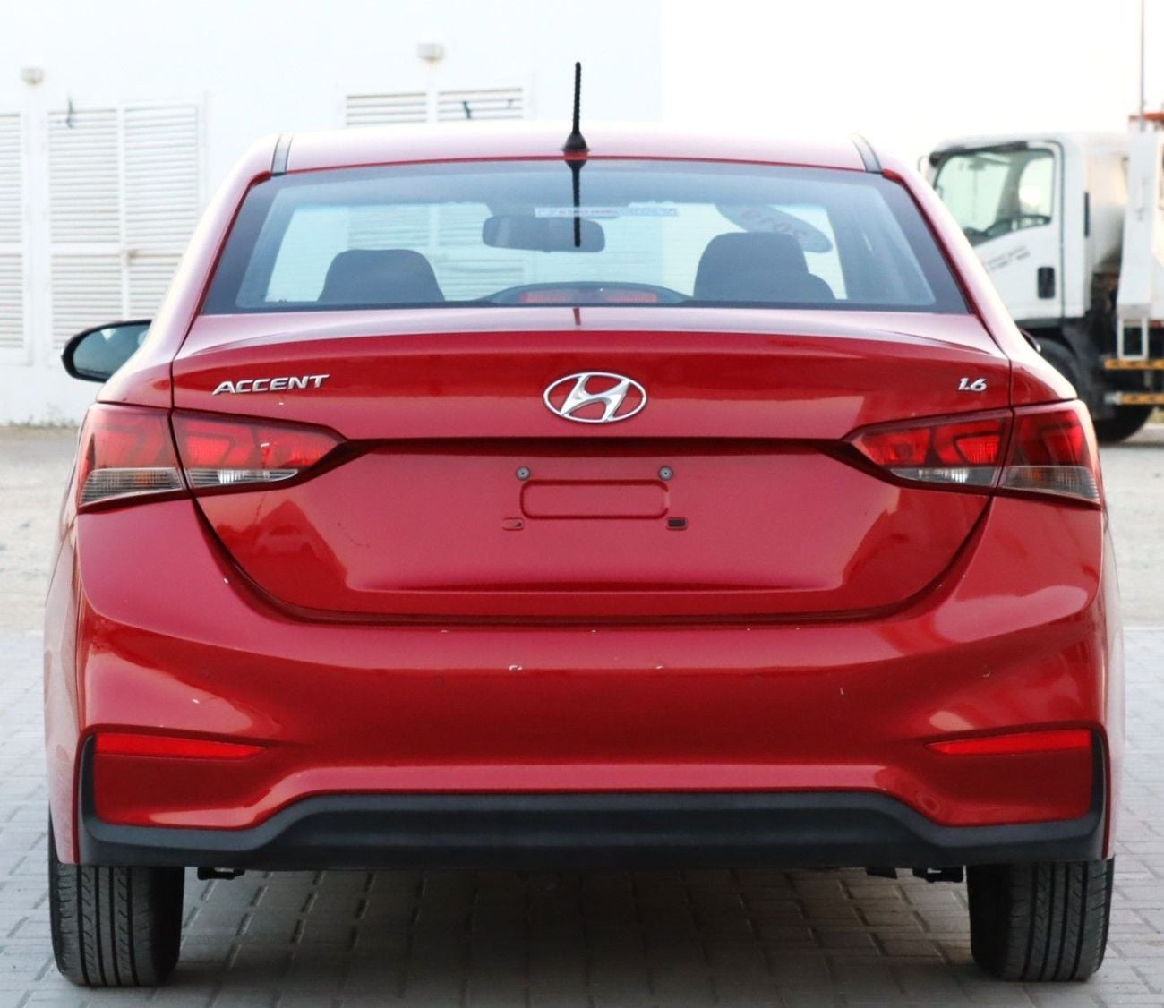 Hyundai Accent Base Hyundai Accent 2019 GCC in excellent condition without accidents