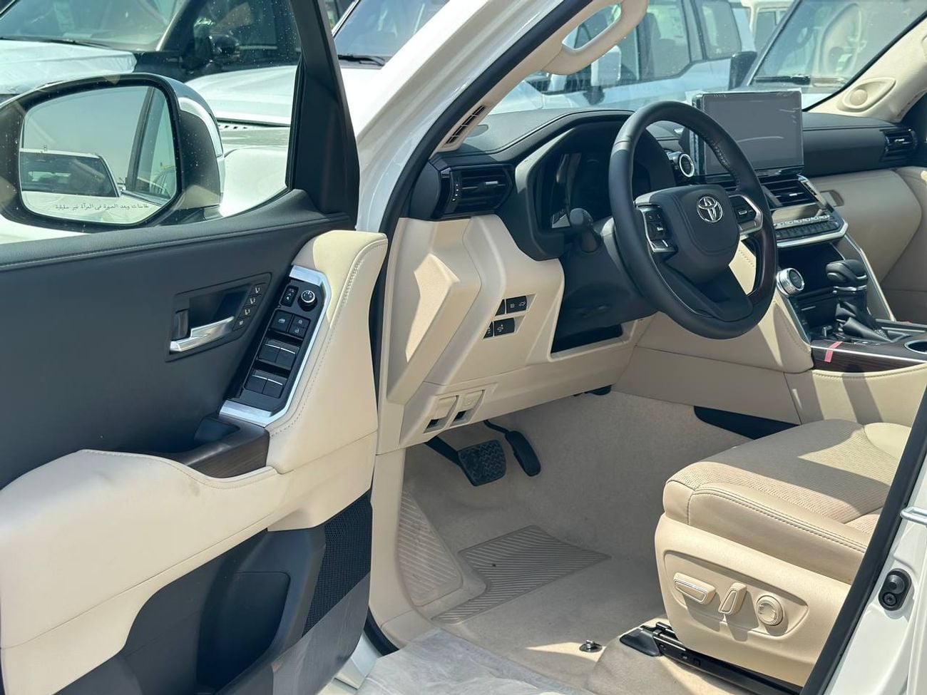 تويوتا لاند كروزر VXR 4.0 لتر PTR أوتوماتيك // 2026 // كاملة المواصفات مع رادار، كاميرا 360 درجة، ذاكرة، مقاعد مدفأة و