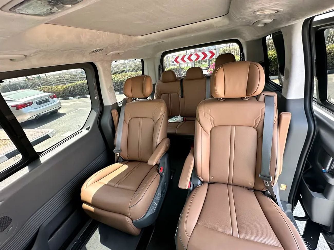 هيونداي ستاريا Premium | GCC Specs under warranty +Service contract