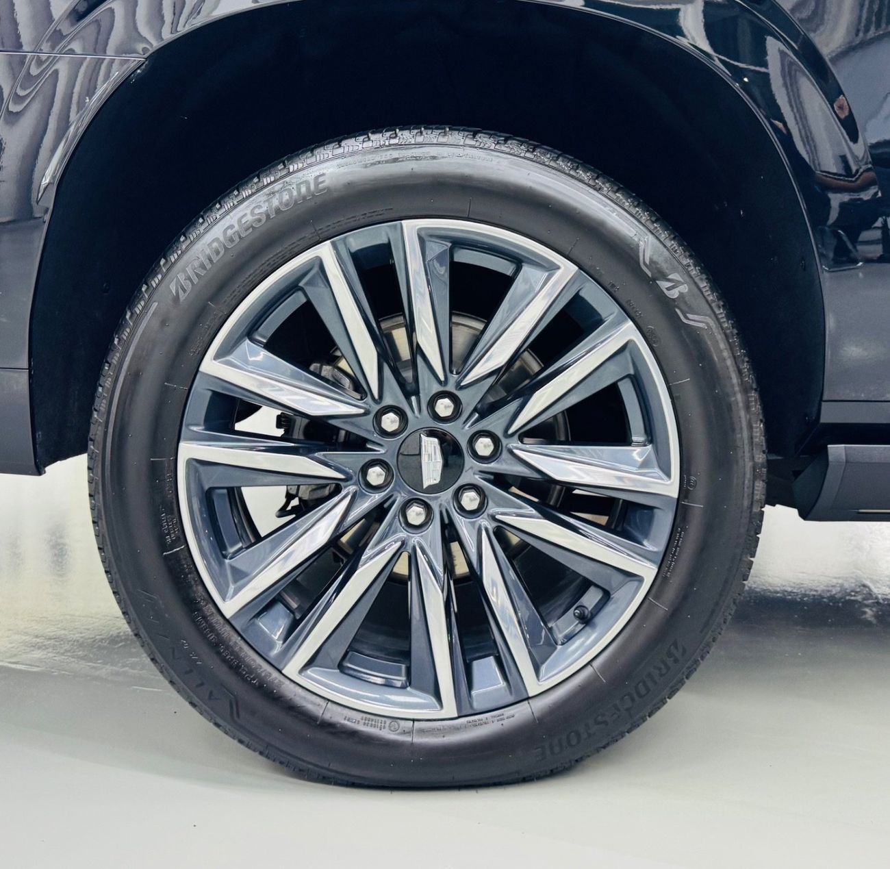 Cadillac Escalade Sport Platinum 6.2L 4WD