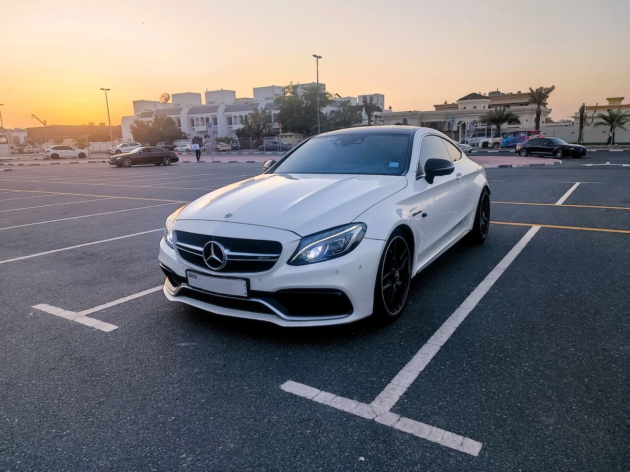 مرسيدس بنز C 63 كوبيه 2018 Mercedes-AMG C63 Coupe | Full Option | Factory Carbon Package | Priced to Sell
