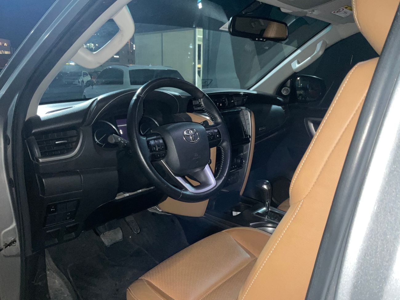 تويوتا فورتونر VXR | شامل الضمان | 0 ﺪﻔﻋﺓ ﺃﻮﻟﻯ