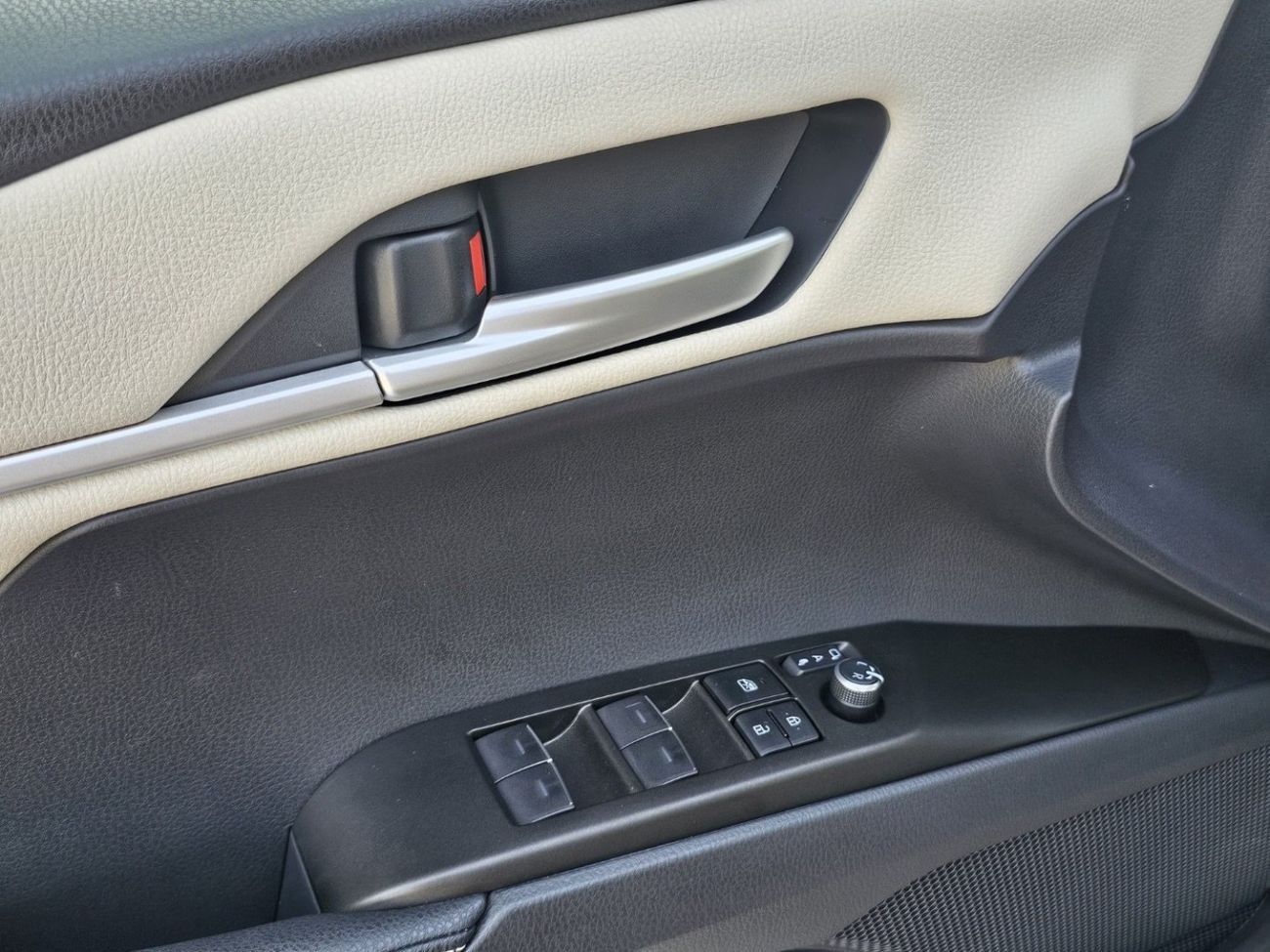 Toyota Camry GLE 2.5L