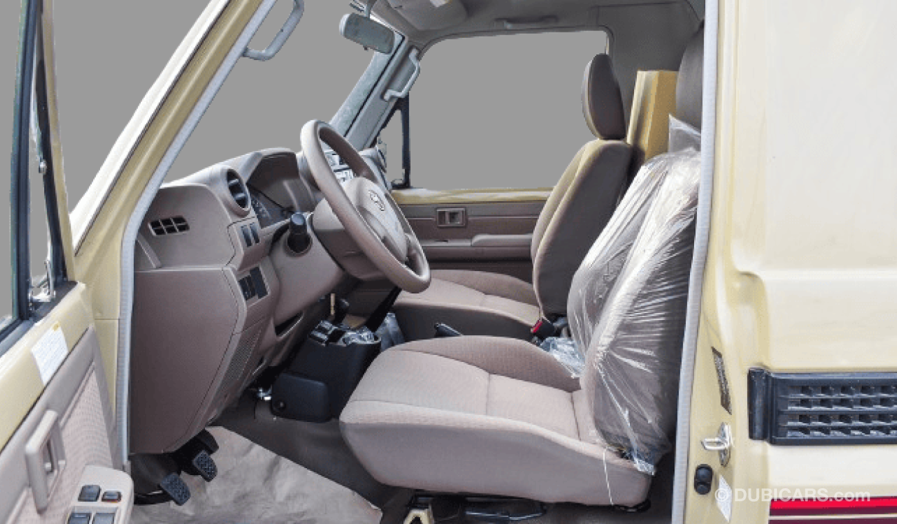 Toyota Land Cruiser Pick Up LHD LC79 SC 4.5L DIESEL 4WD V8 MT 2023MY