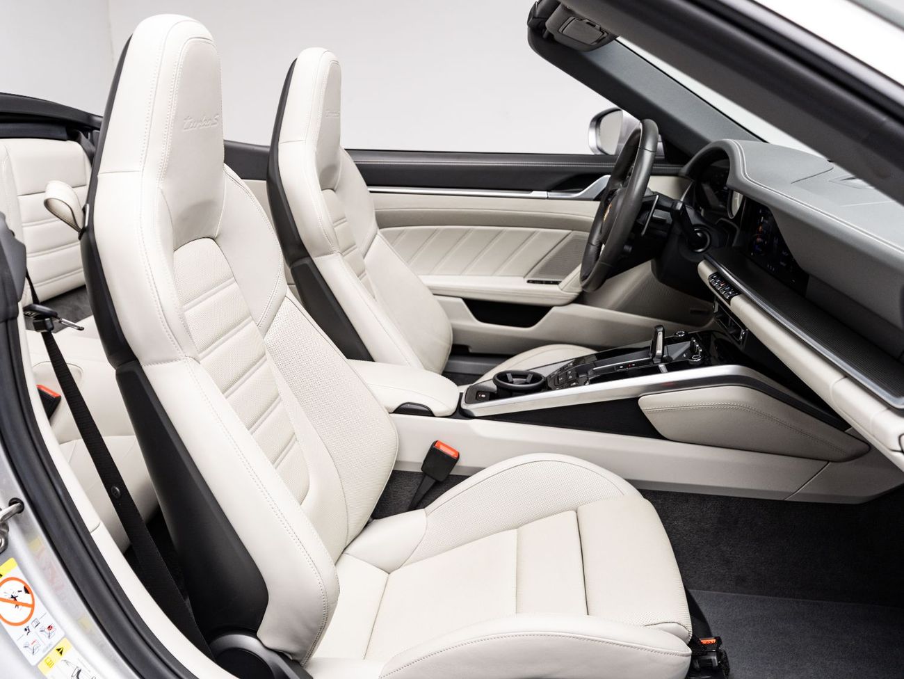 بورش 911 2024 Porsche Turbo S Convertible, 3.8L F6, 4WD, 640 bhp, 8 Speed Automatic (PDK)