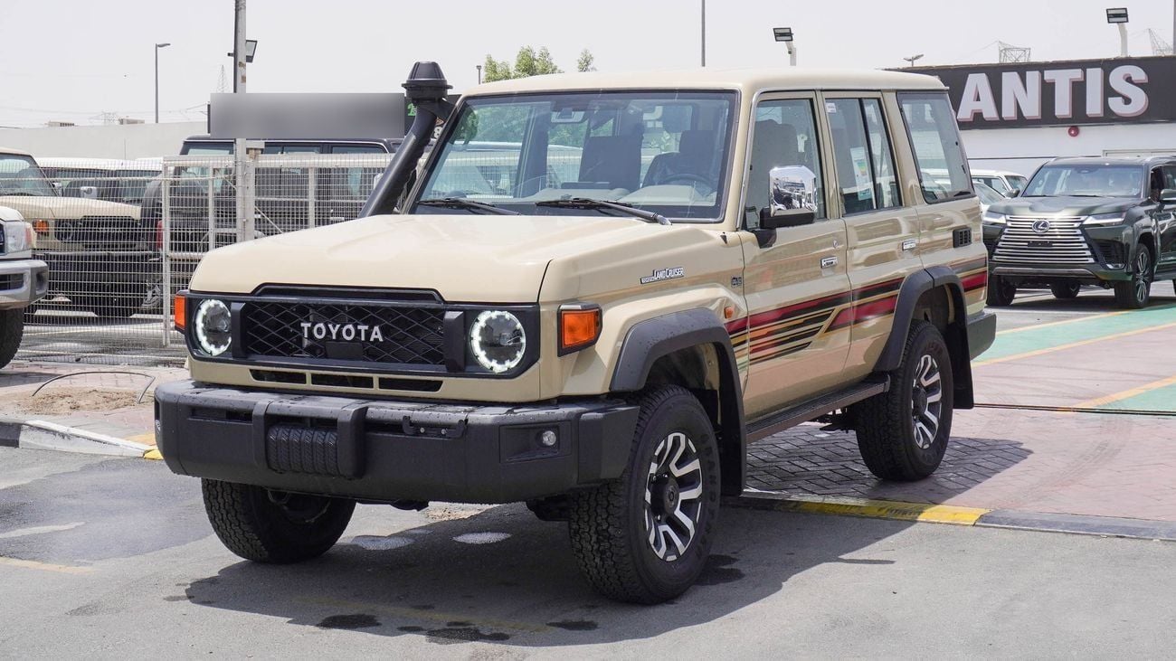 Toyota Land Cruiser 70 HT VXR LX 4.0L V6 A/T