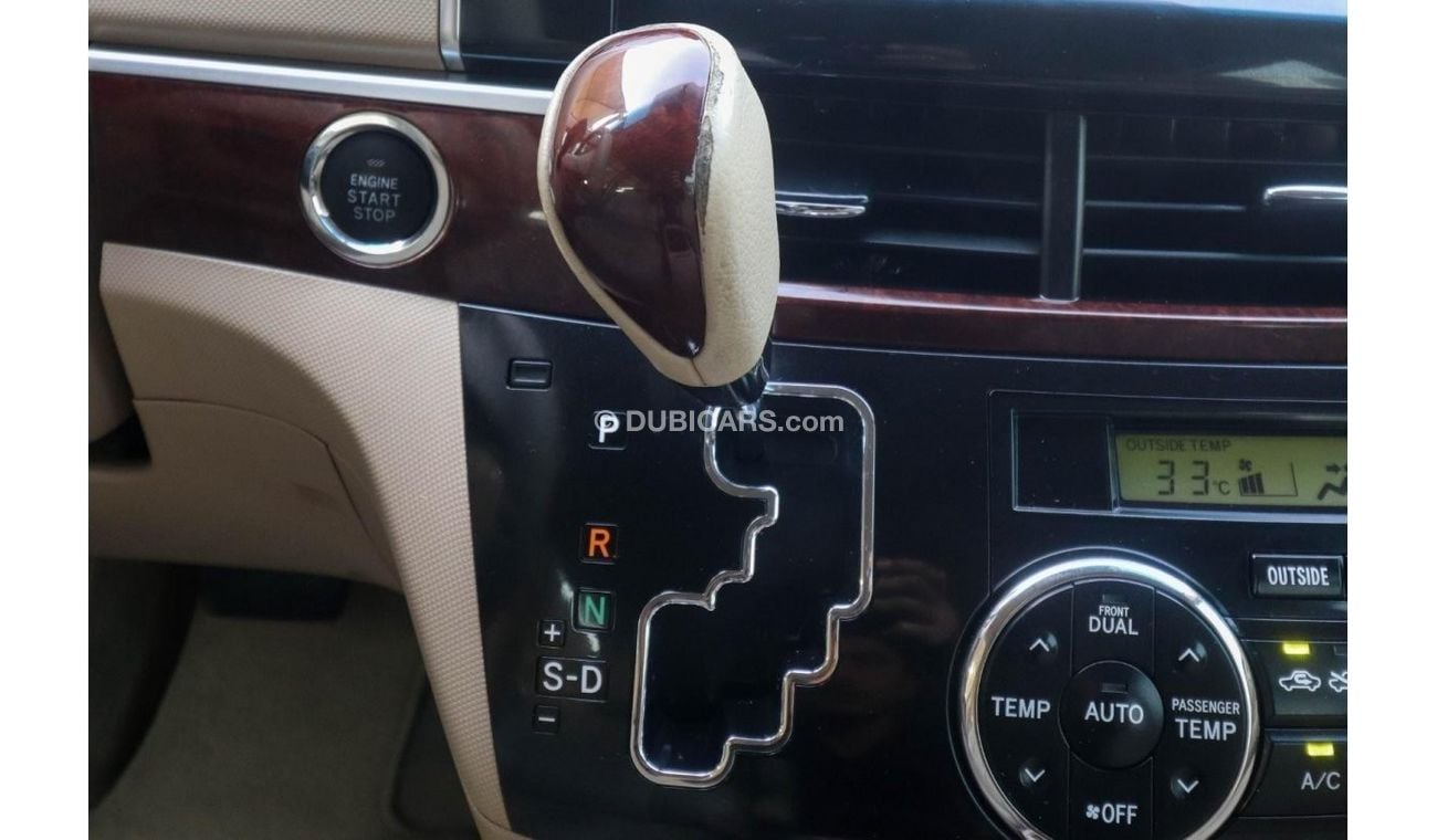 Toyota Previa Toyota Previa SE 2019