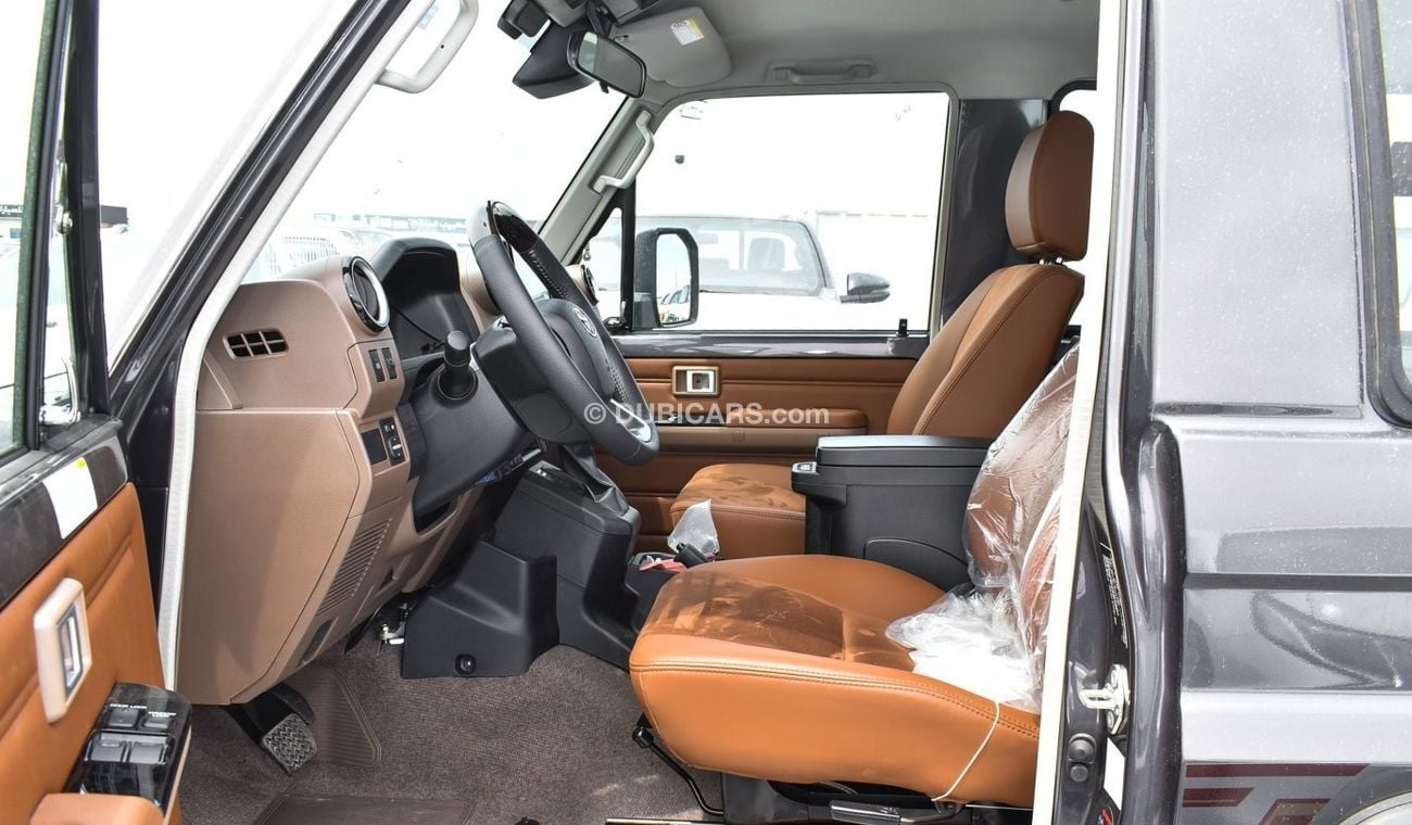 Toyota Land Cruiser 70 GLS  2 7L 2WD M/T