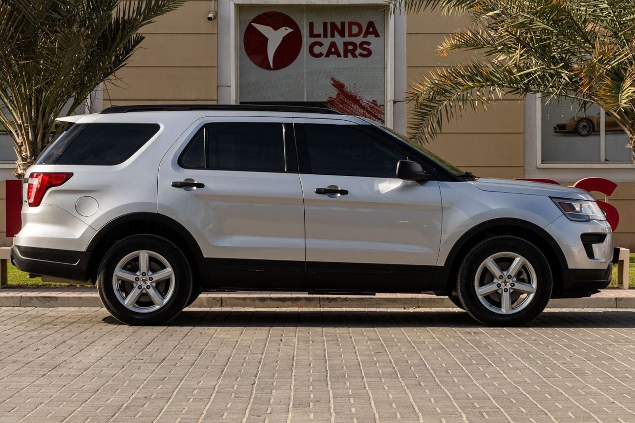 Ford Explorer Std 3.5L 4WD