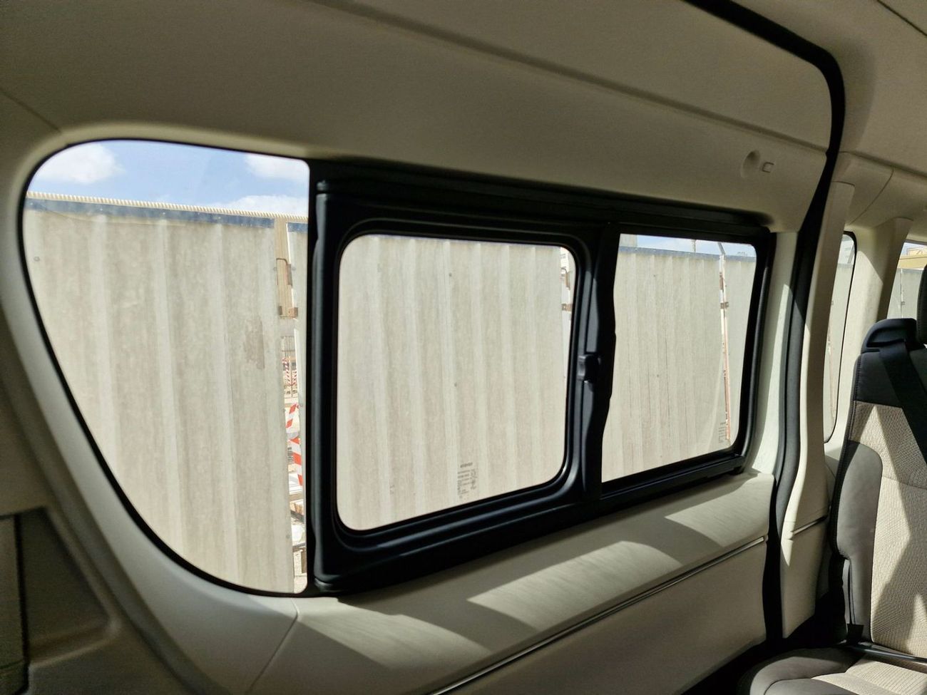 تويوتا هاياس 2026 TOYOTA HIACE HiROOF GL AUTO 3.5L 3PELR GCC BRAND NEW 0KM