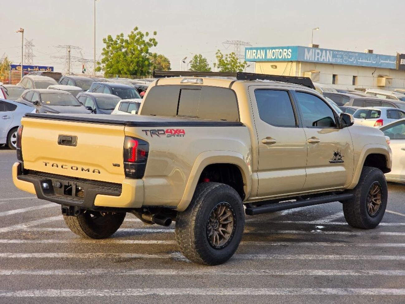 Toyota Tacoma 2020 Model fully modified Push button, leather seats with spacial suspension