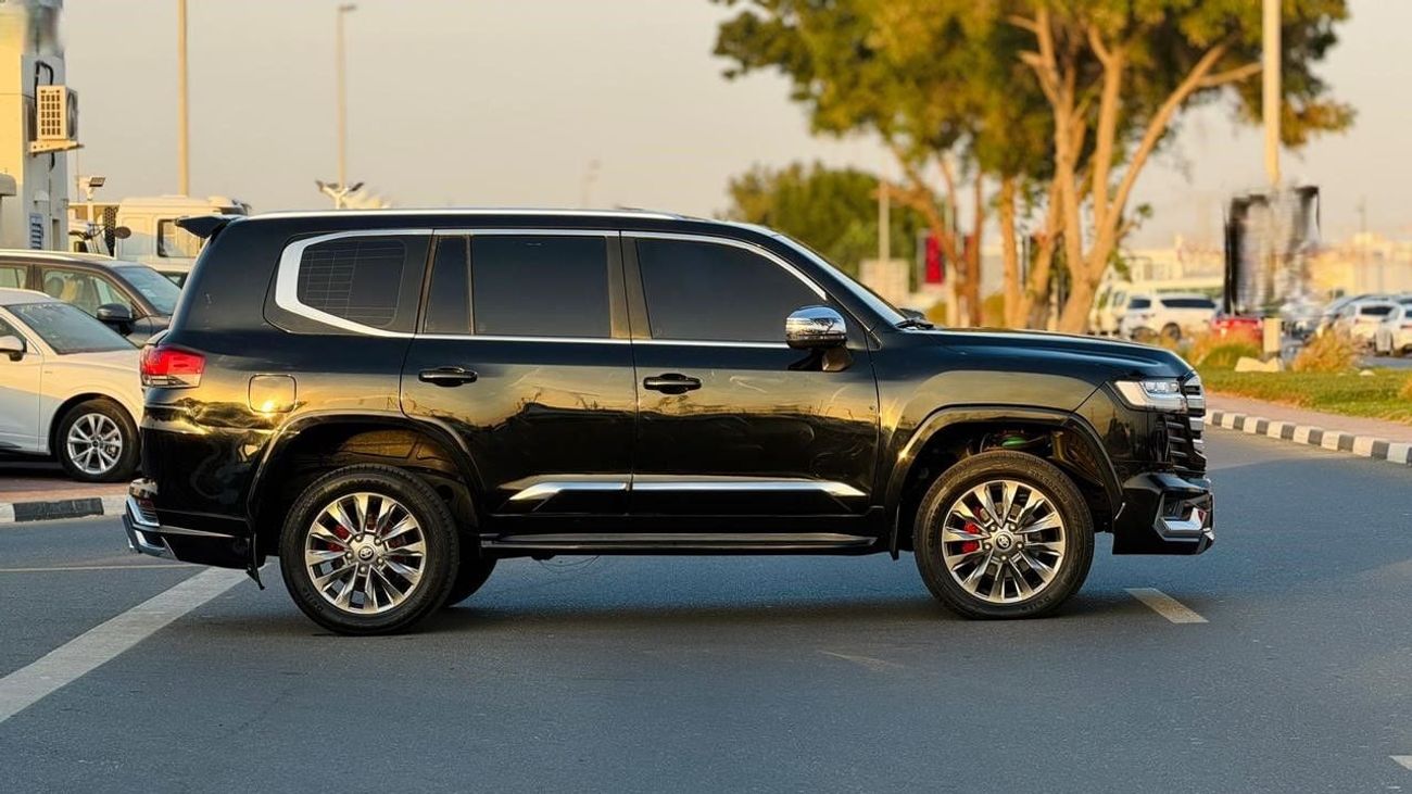 تويوتا لاند كروزر MODIFIED TO LC300 2025 MODEL | 4.0L PETROL ENGINE | LHD | AUTOMATIC TRANSMISISON | 360 VIEW CAMERA |