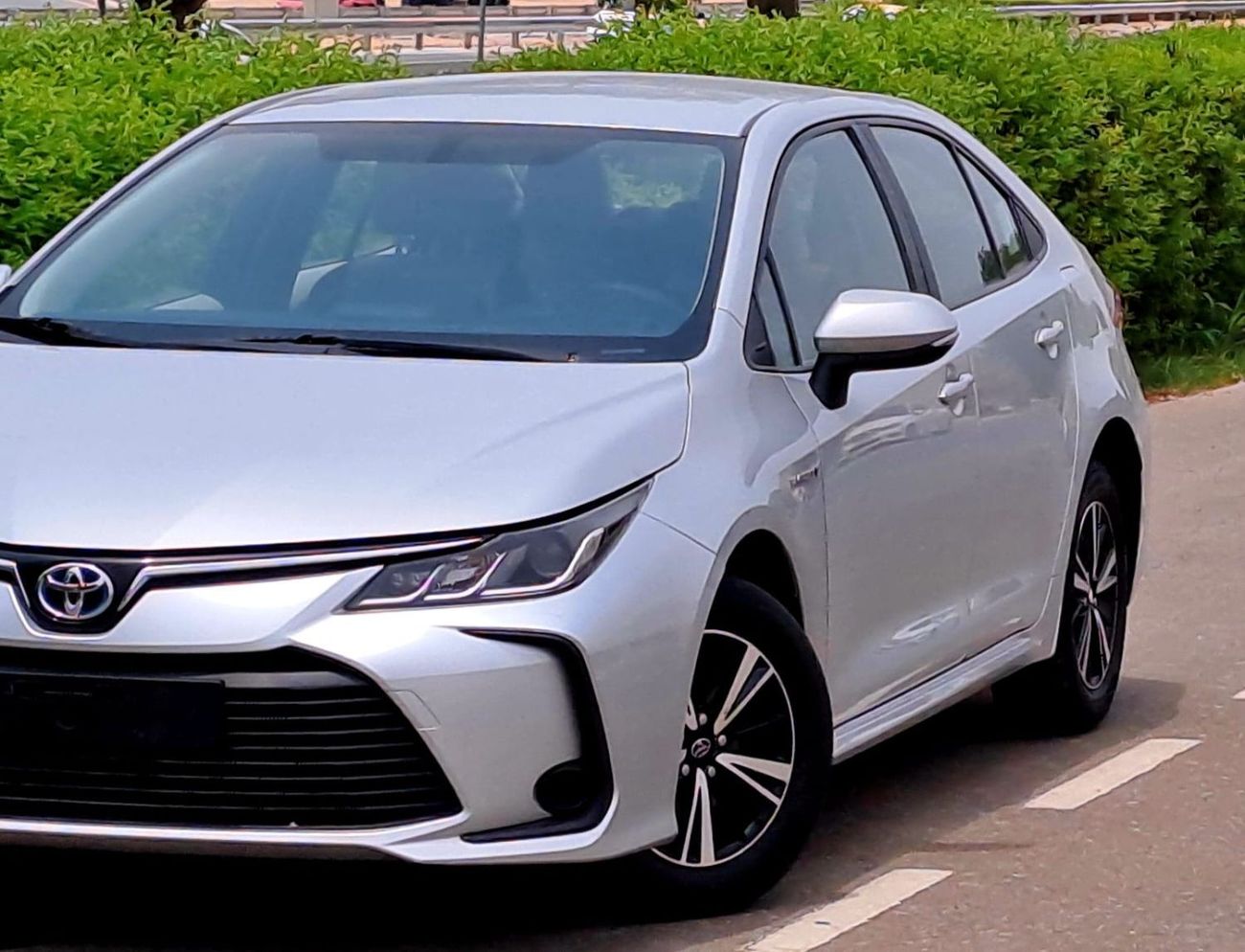 Toyota Corolla XLI Executive Hybrid 930-Monthly l GCC l Hybrid, Cruise, Camera l Accident Free