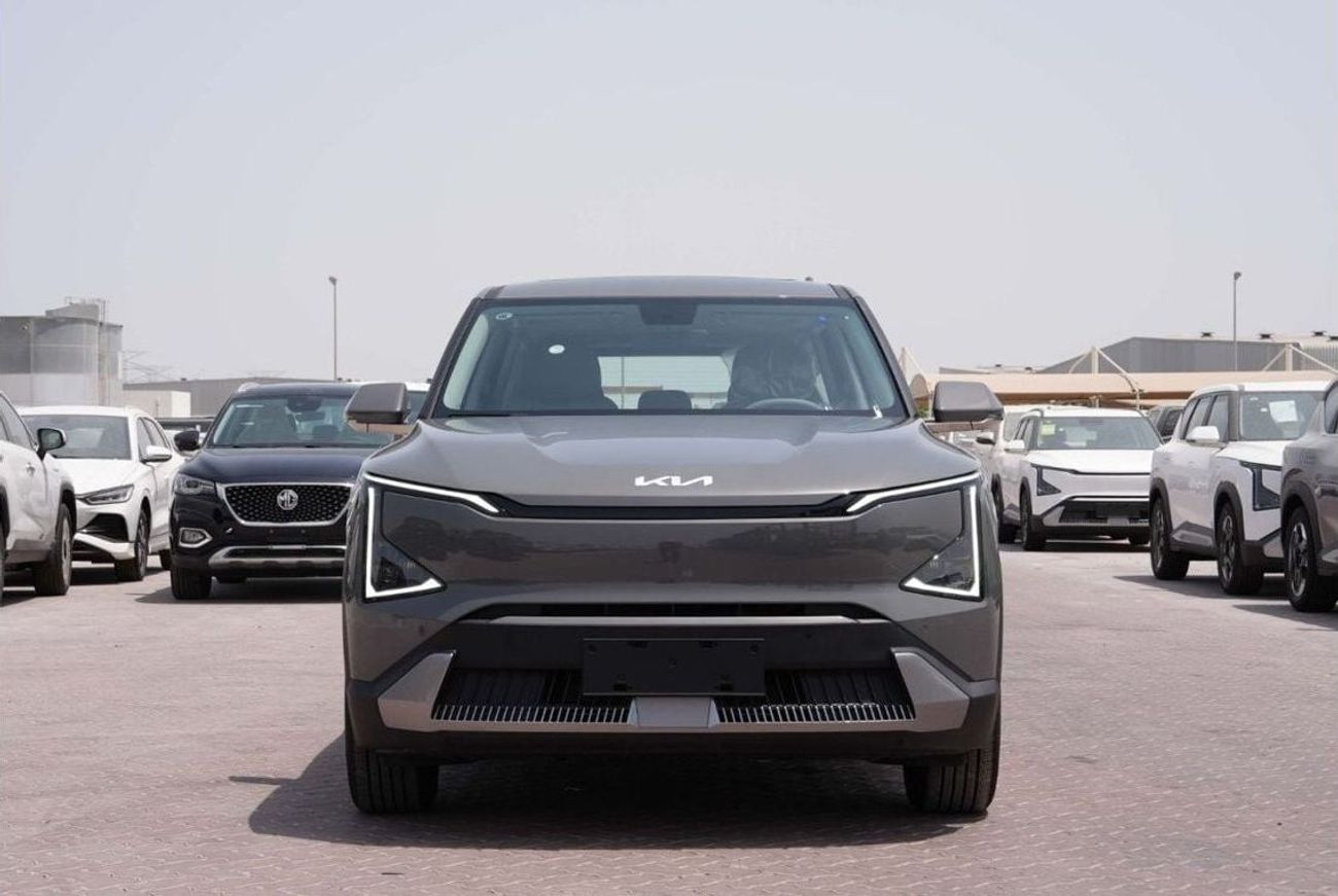 كيا EV5 2024 KIA EV5 AIR 530 - رمادي من الداخل رمادي | للتصدير فقط