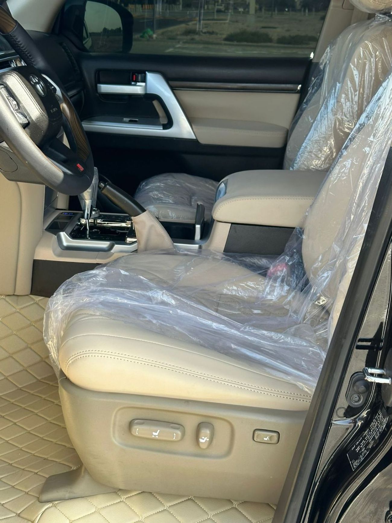 تويوتا لاند كروزر GXR 4.6L