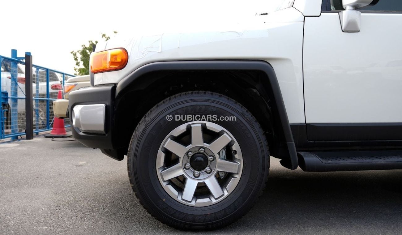 Toyota FJ Cruiser TOYOTA FJ CRUSIER 4WD 4.0L 2023 BASIC