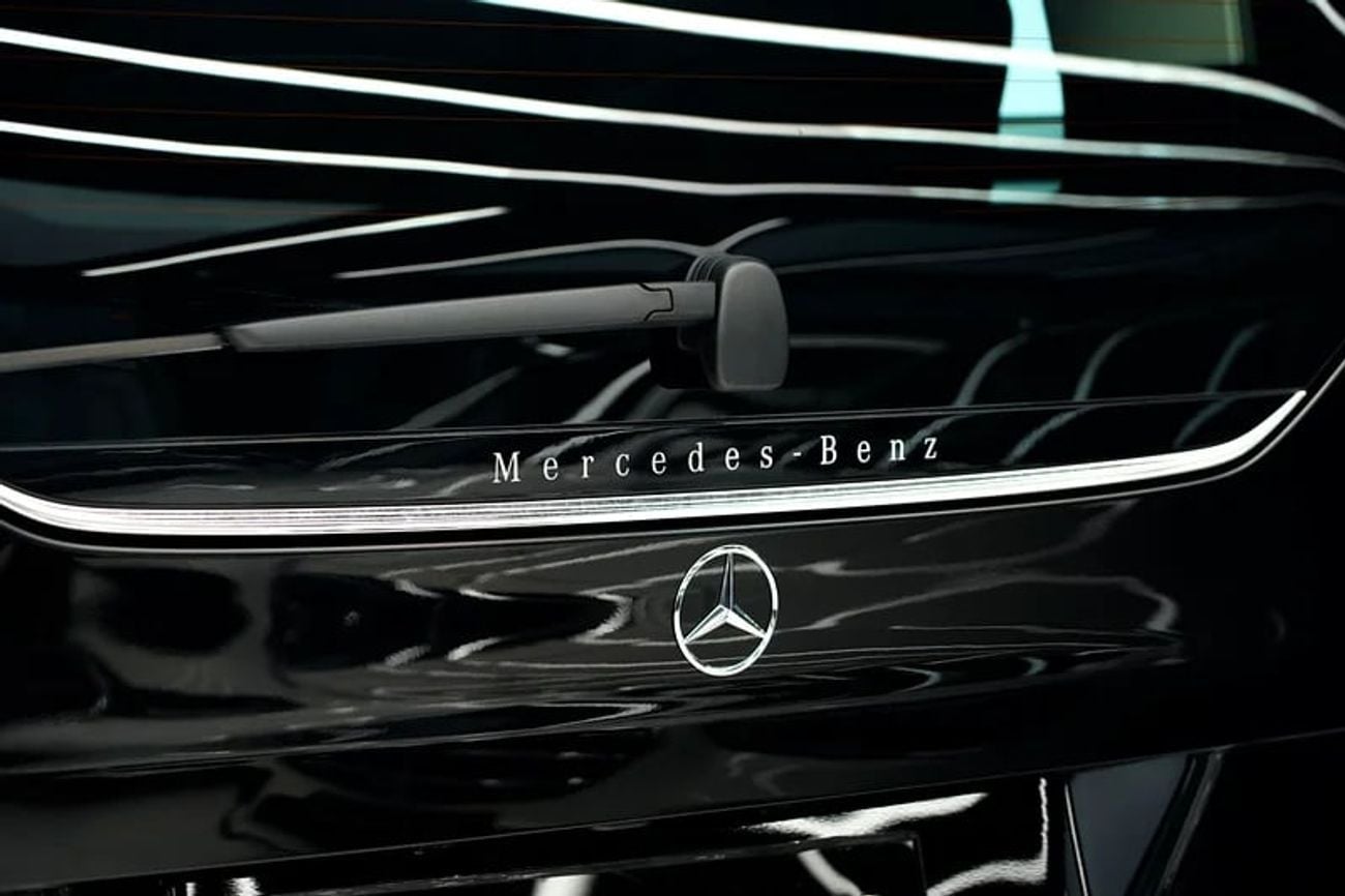 Mercedes-Benz V 300 V300 AVANTGARDE | GCC 0km | Agency Warranty | 360 View | 64 colors Ambeint Lights