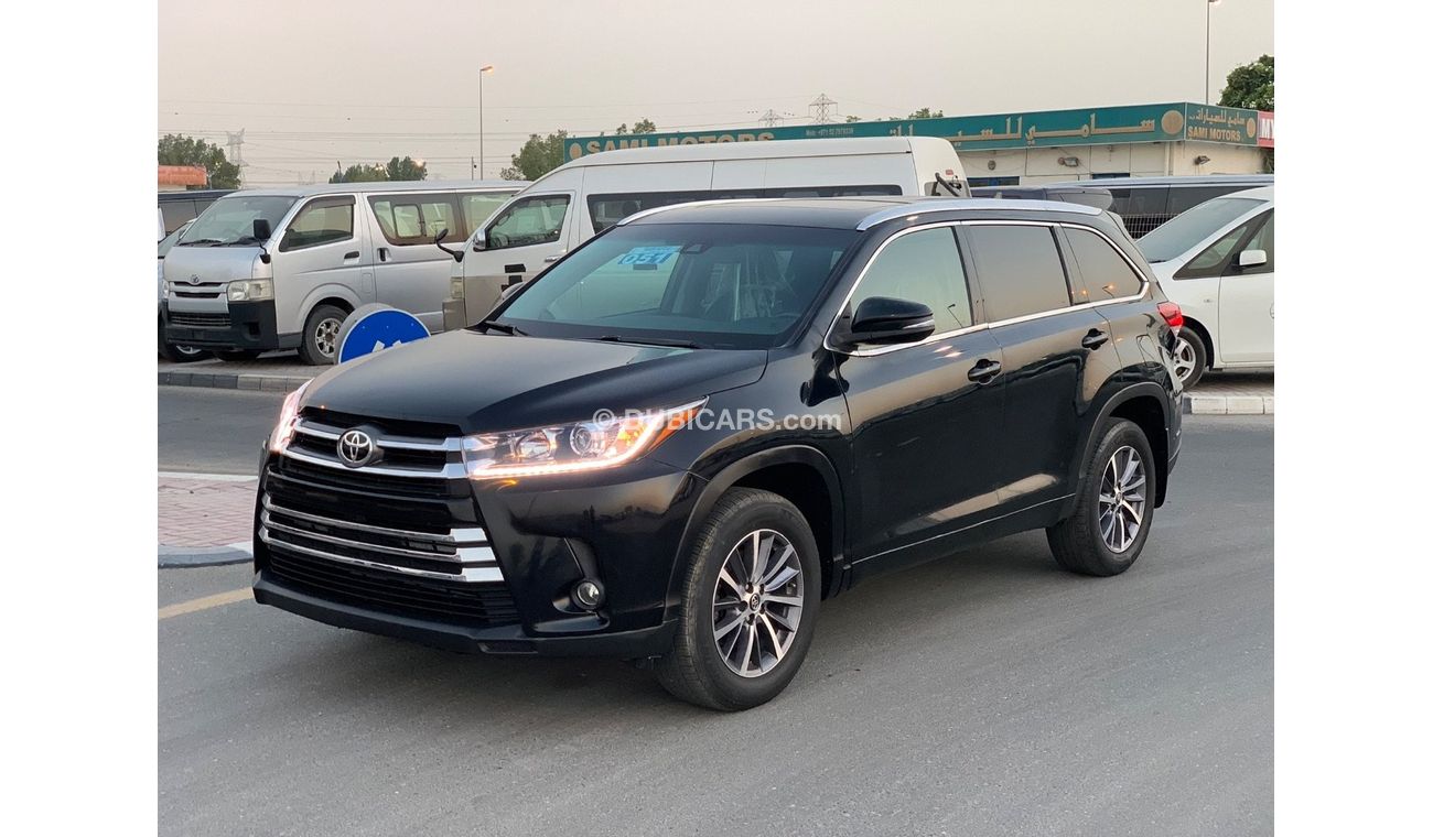 Toyota Highlander 2017 TOYOTA HIGHLANDER XLE 4x4
