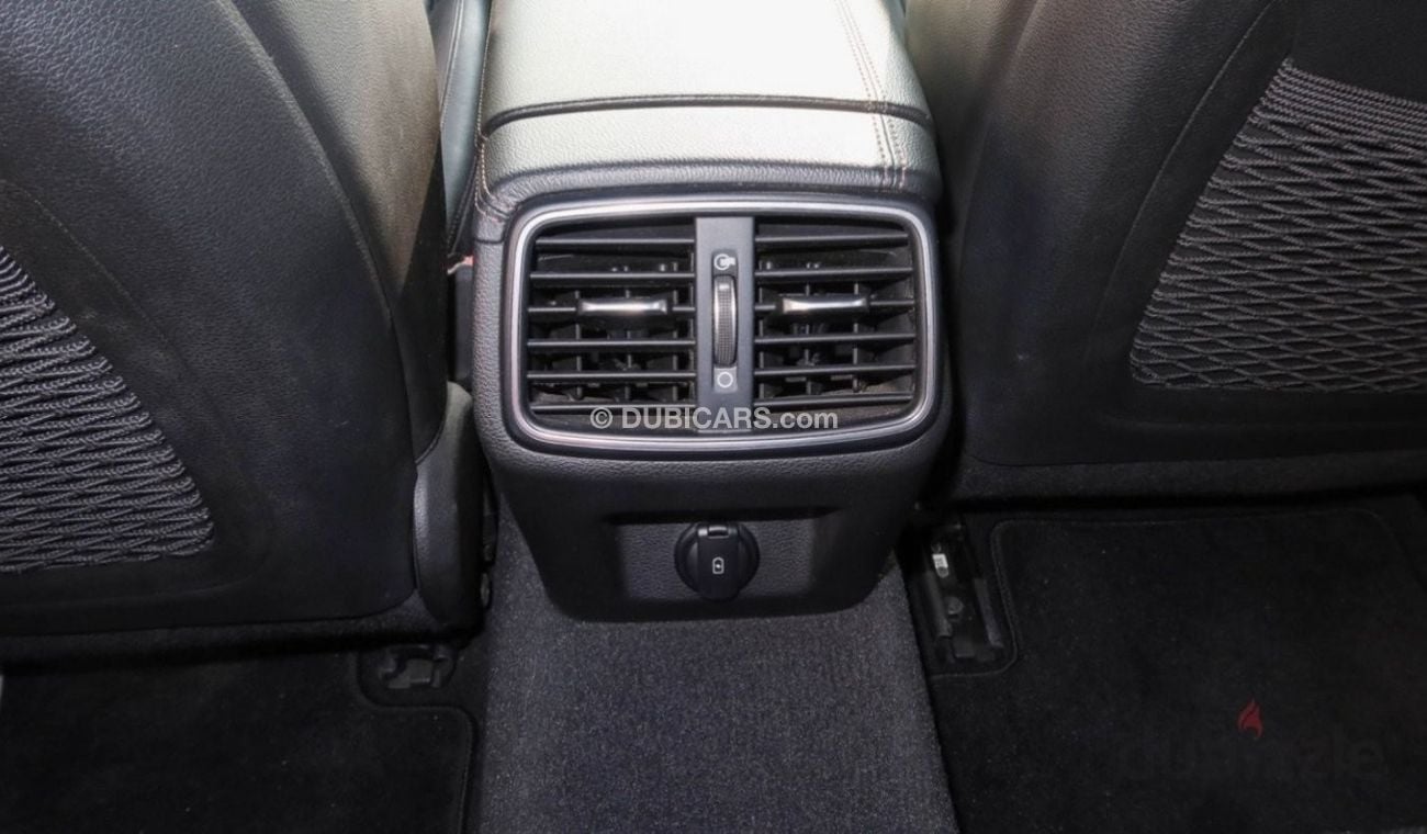 Genesis G70 Genesis G70 Platinum 3.3T/GCC/2018/Original Paint/One Owner