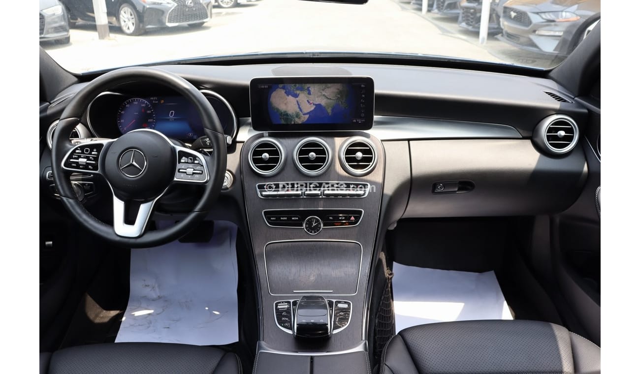 Mercedes-Benz C 300 Std Mercedes-Benz C300 / Canadian / 2021 /