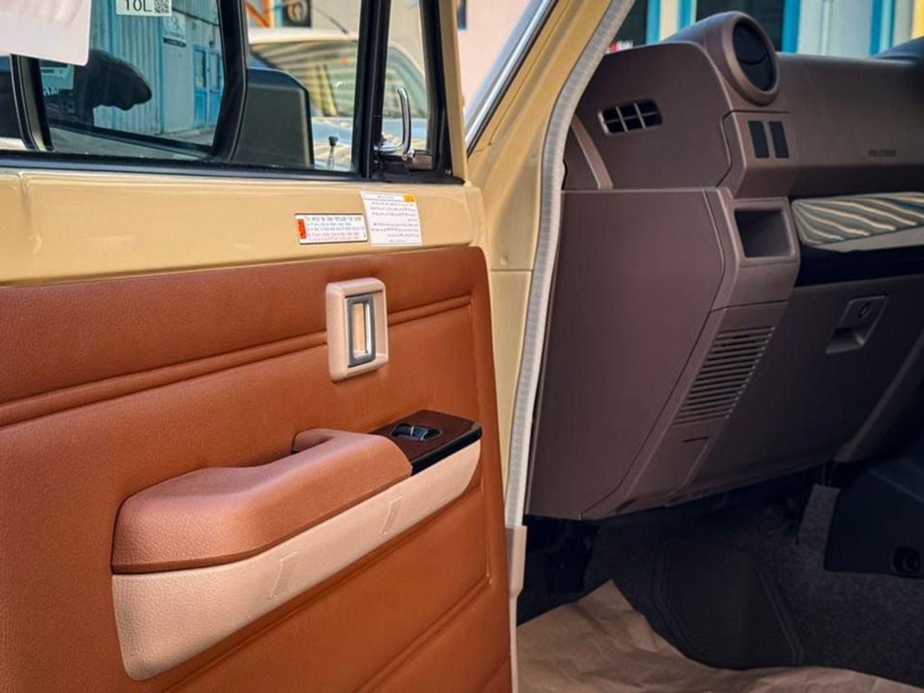 Toyota Land Cruiser S- DLX 71 LX 2.8 AUTO 4.0 AUTO (EXPORT ONLY) (RIGHT HAND DRIVE)