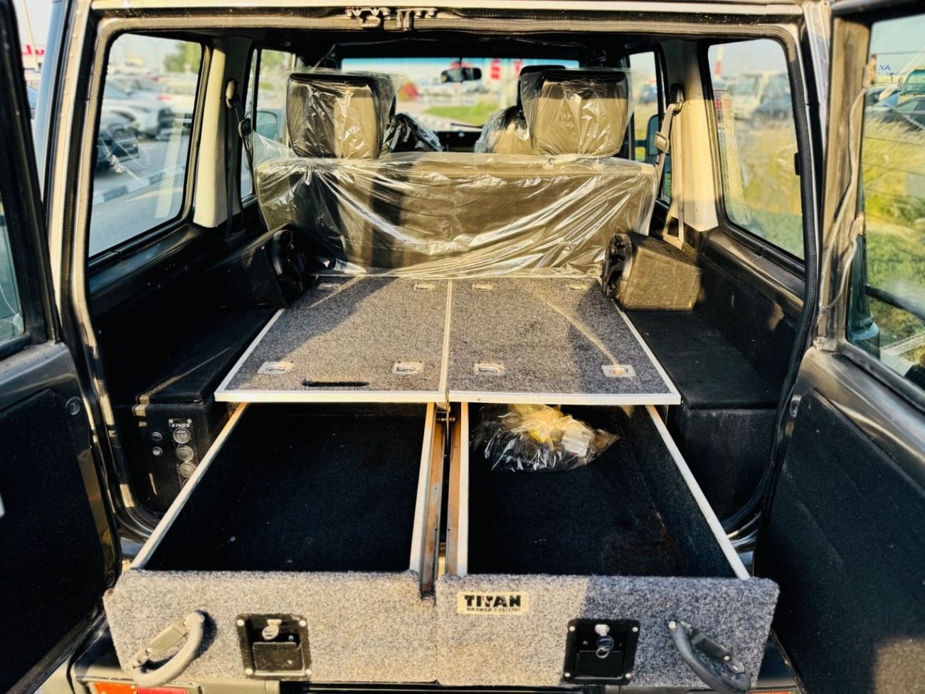 تويوتا لاند كروزر 70 Toyota Land Cruiser hardtop 5 door