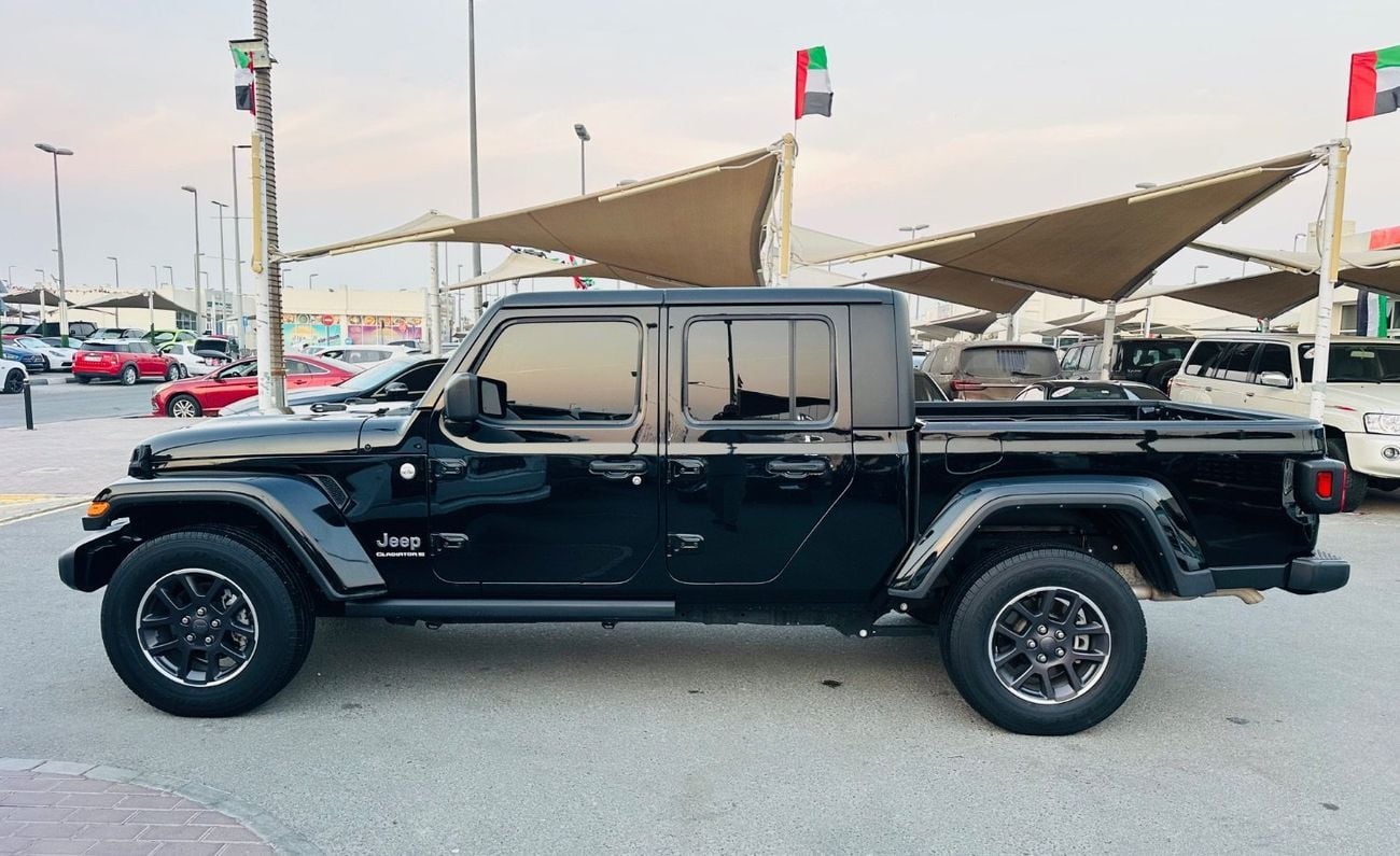 جيب جلادياتور