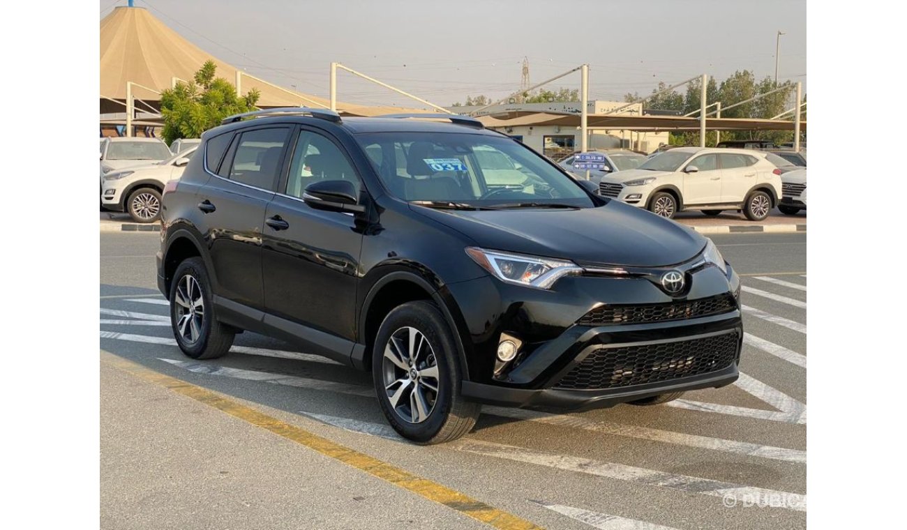 Toyota RAV4 XLE 2.5L V4 2018 AMERICAN SPECIFICATION