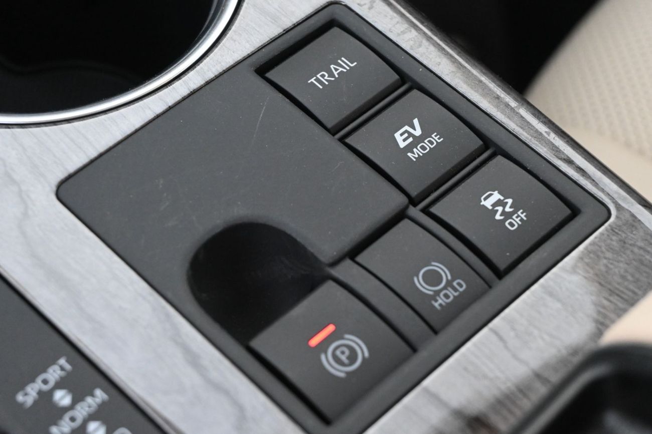 Toyota Highlander 2.5L Hybrid Limited JBL ! 360 Camera ! GCC ( Ready Stock )