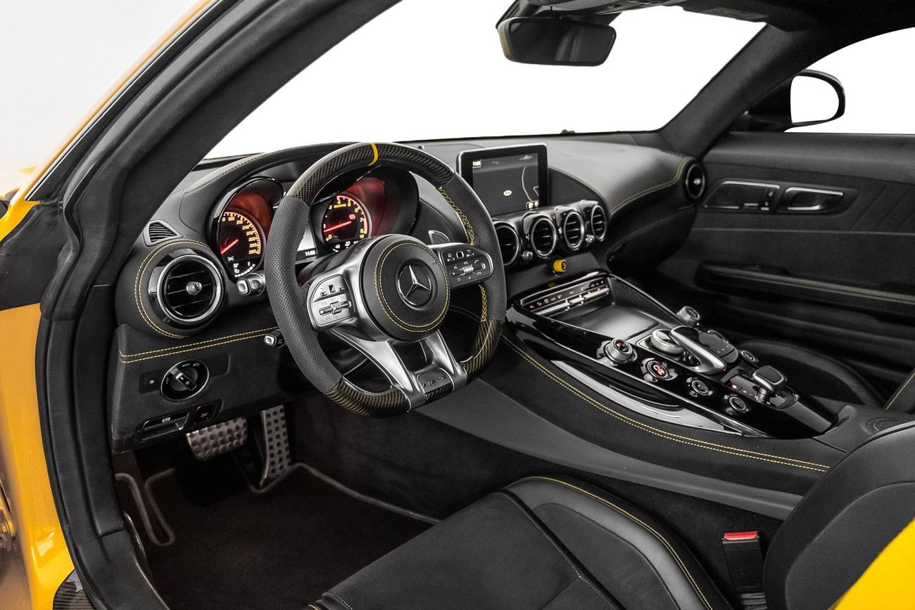 مرسيدس بنز AMG GTR 