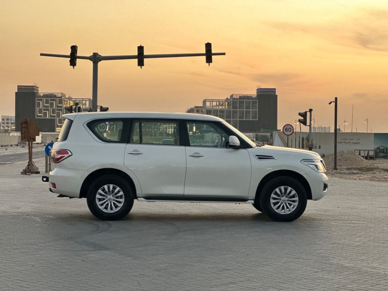 Nissan Patrol SE 4.0L MODEL 2017 GCC CAR PERFECT CONDITION INSIDE AND OUTSIDE FULL OPTION