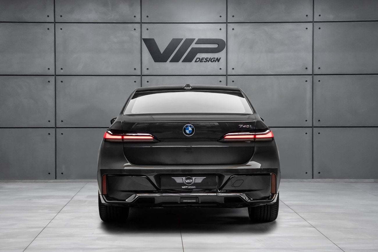 بي أم دبليو 740i LUXURY PURE EXCELLENCE