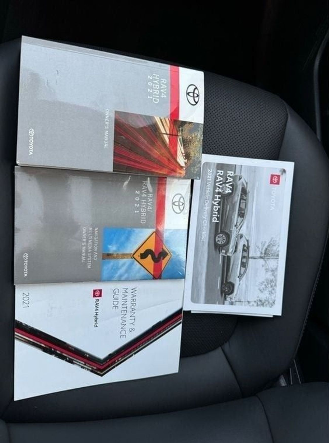 تويوتا راف ٤ LE 2.5L (219 HP) 2021 LE 4WD KEY START UAE PASS USA IMPORTED