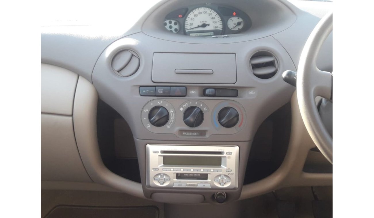 Toyota Platz Toyota Platz car Right hand drive (Stock no PM44)