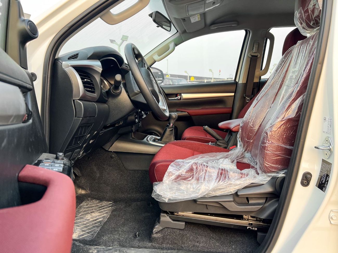 تويوتا هيلوكس EXPORT ONLY - Toyota Hilux 4x4 2.7L DC M/T