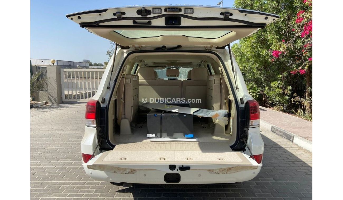تويوتا لاند كروزر LAND CRUISER 4.6L WINCH 10 AIRBAGS, .SUNROOF. REMOTE ENGINE STARTER. REAR DVD FOR EXPORT ONLY