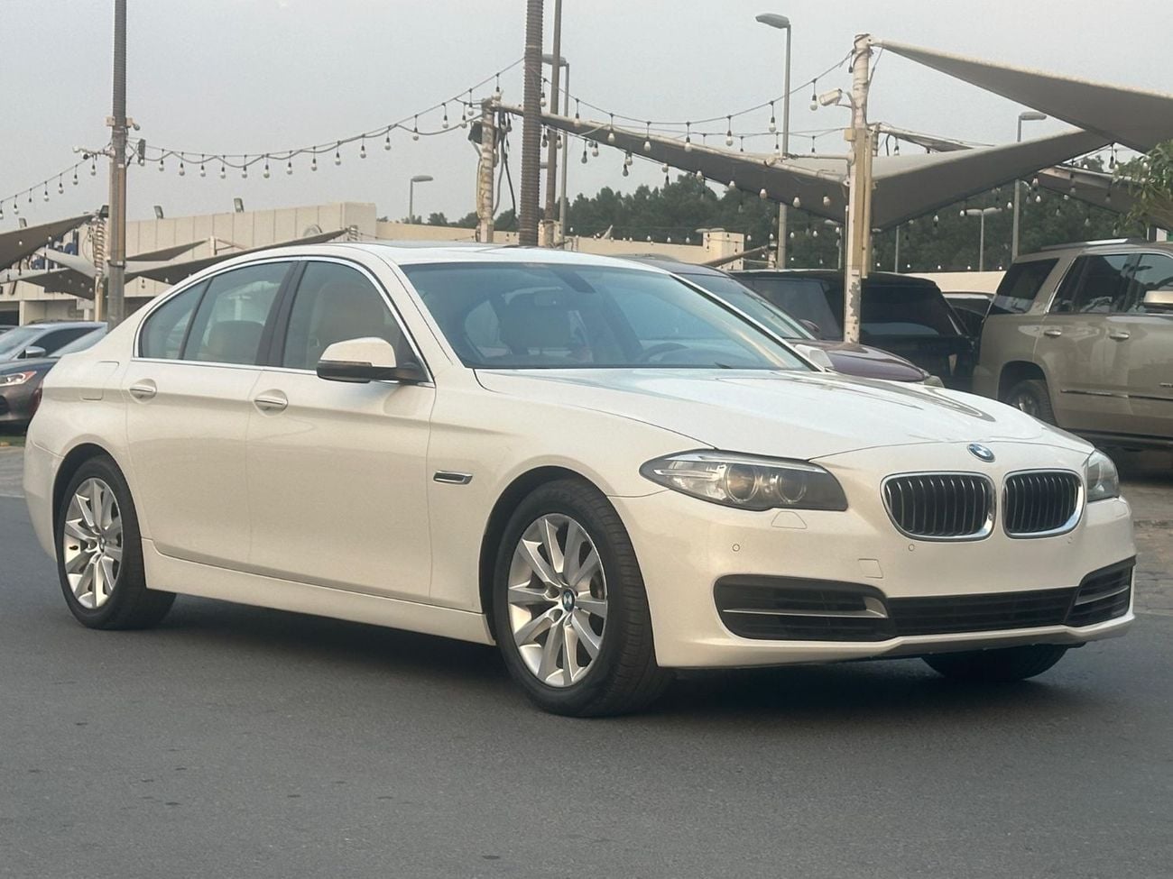 بي أم دبليو 520i