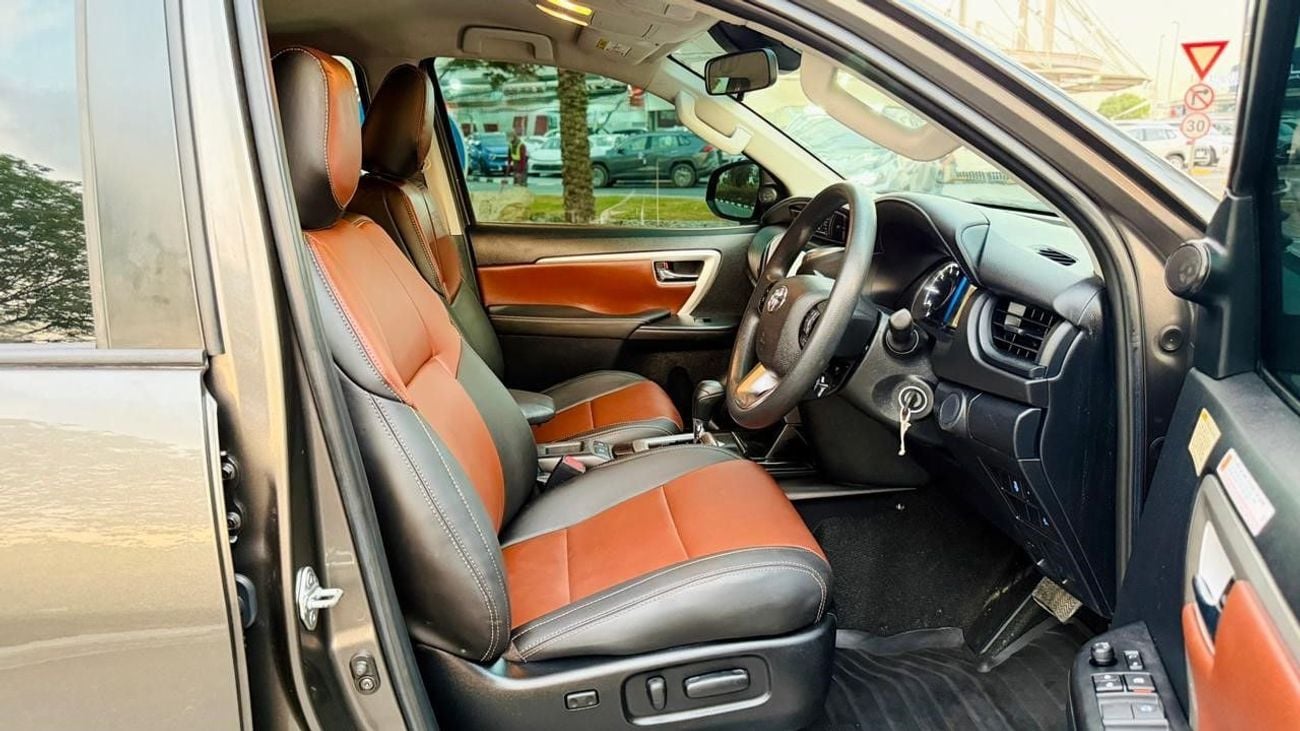 تويوتا فورتونر LEGENDER BODY KIT INSTALLED | LEATHER SEATS | PARKING SENSORS | 2.8L | AUTO | POWER WINDOWS