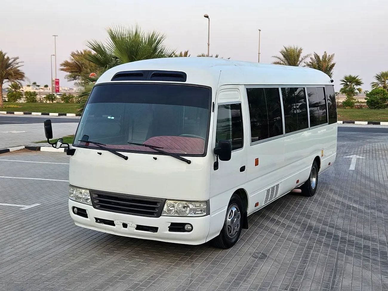 تويوتا كوستر LWB