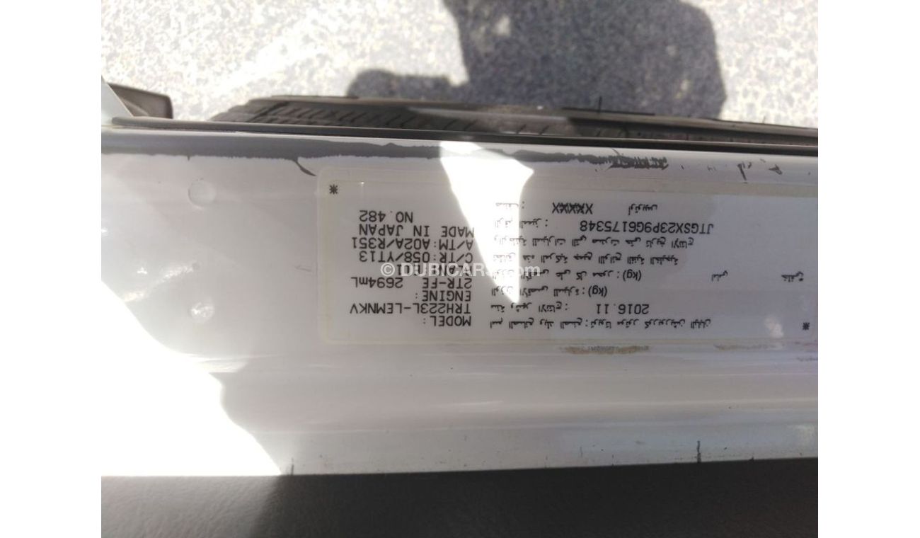 Toyota Hiace Toyota haice 2016 hi roof very celen car