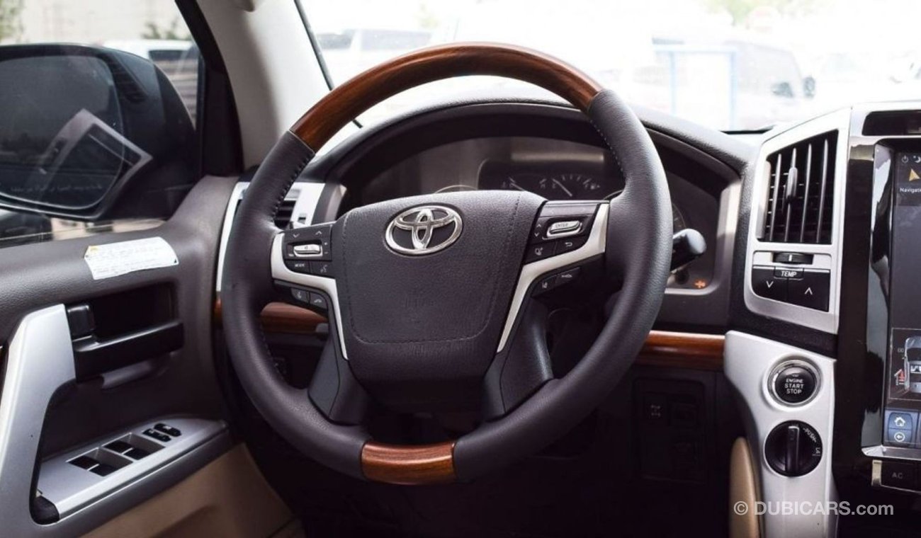 Toyota Land Cruiser Left-hand perfect v 6 fully upgraded interior and exterior both top options perfect inside and out s